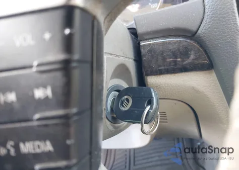 2009 Mercury Milan Premier z USA, uszkodzony, nr VIN 3MEHM08Z69R601368